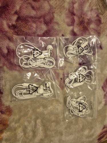 White wired ear - wired, headphones